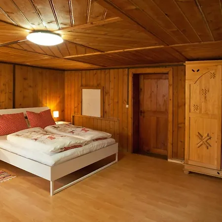 Wald-ferienhaus-seefried *