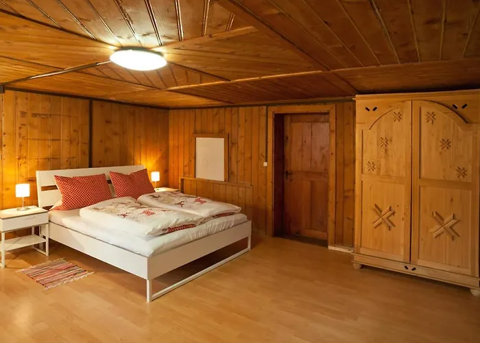Wald-ferienhaus-seefried *
